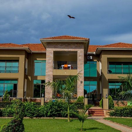 אנטבה Lakepoint Villa מראה חיצוני תמונה