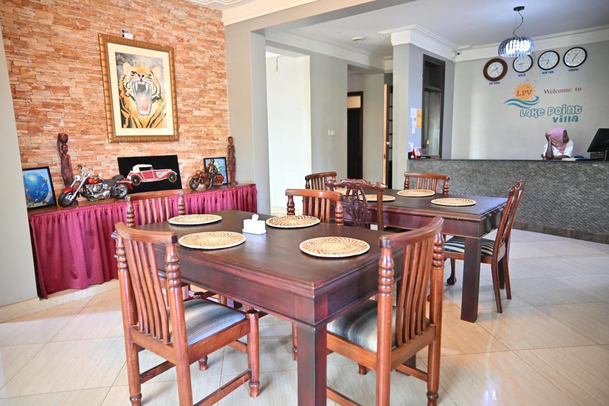 אנטבה Lakepoint Villa מראה חיצוני תמונה