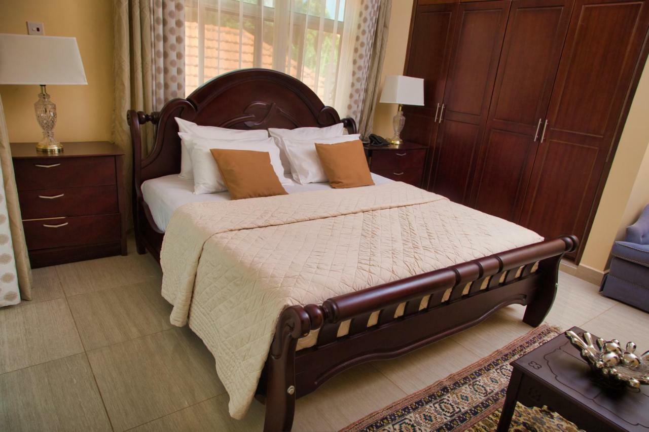 אנטבה Lakepoint Villa מראה חיצוני תמונה