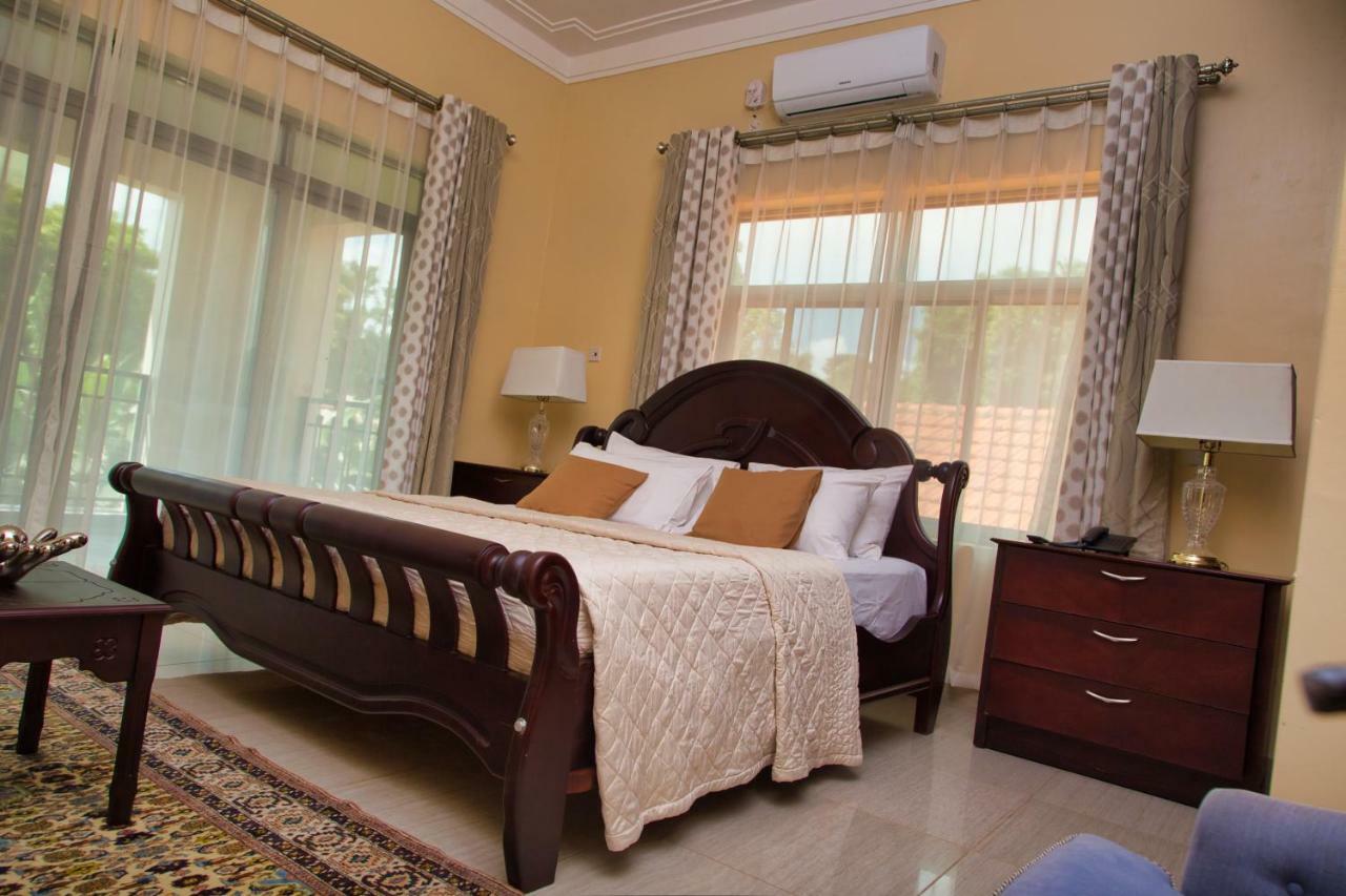 אנטבה Lakepoint Villa מראה חיצוני תמונה